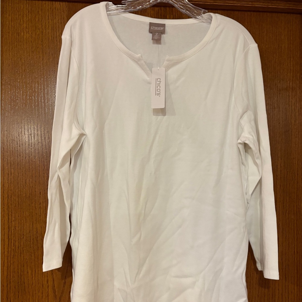 NWT Chico's Classic White 3/4 Length Sleeve Top